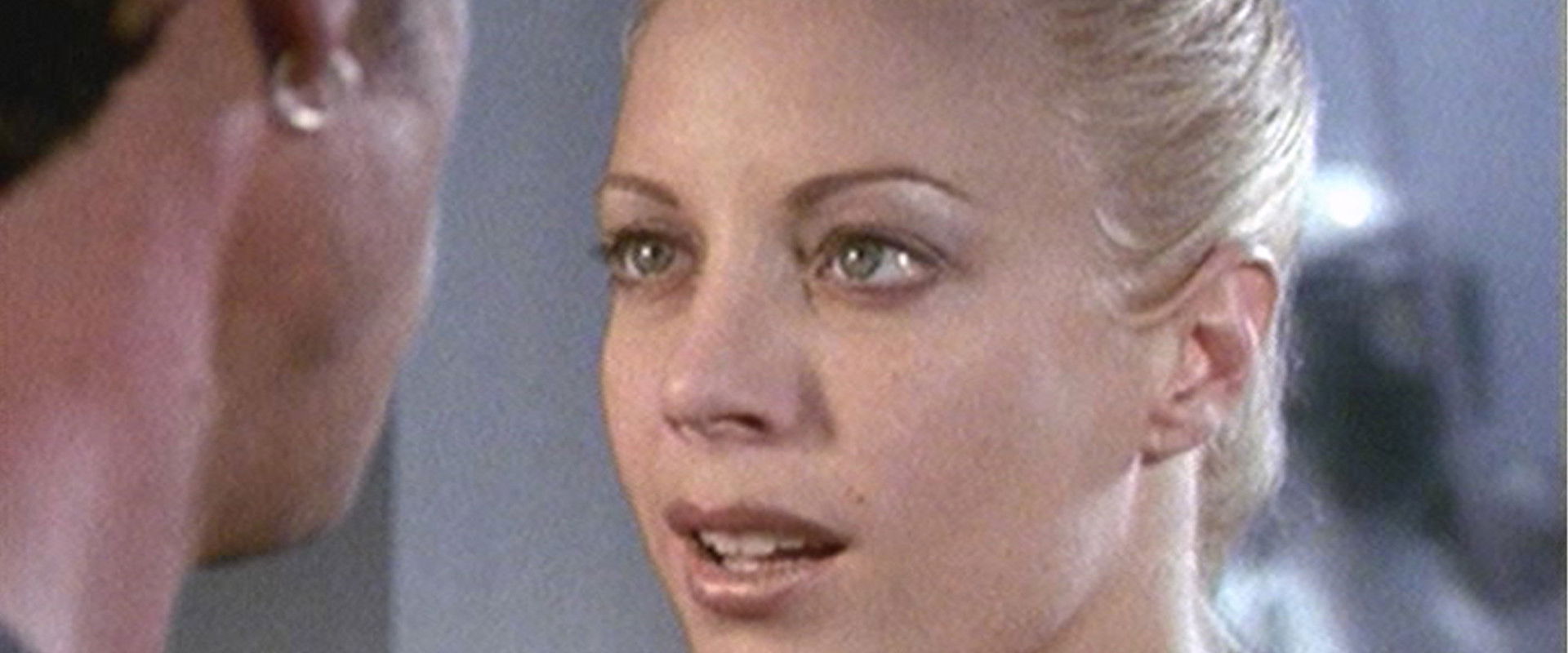 Emmanuelle 2000: Emmanuelle and the Art of Love backdrop