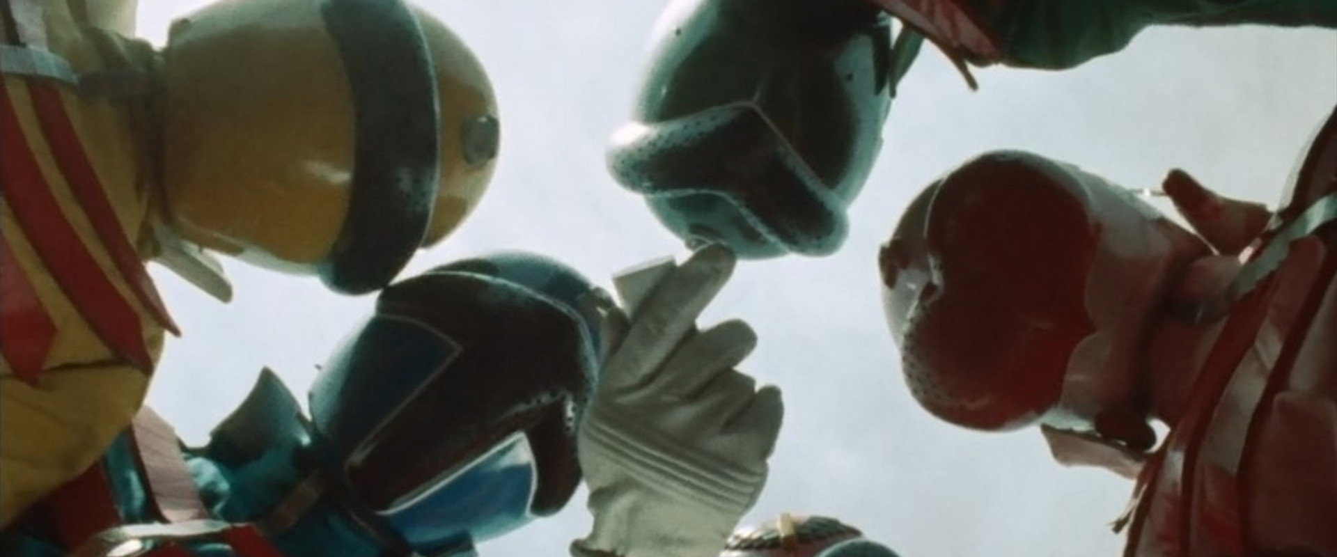 Himitsu Sentai Gorenger: The Movie backdrop