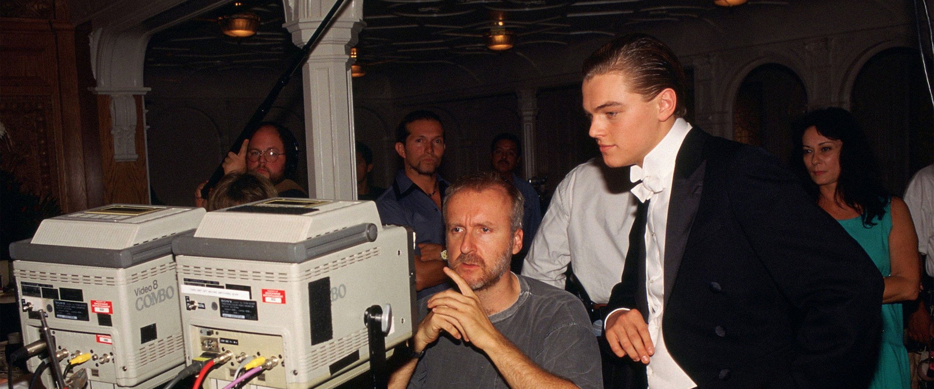 Titanic: Stories from the Heart backdrop