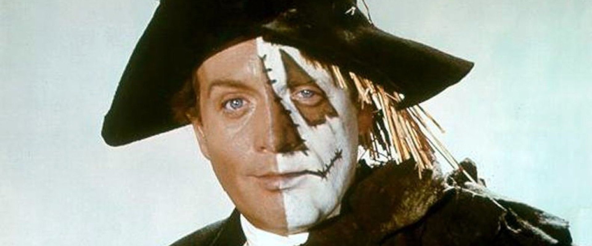 Dr. Syn, Alias the Scarecrow backdrop