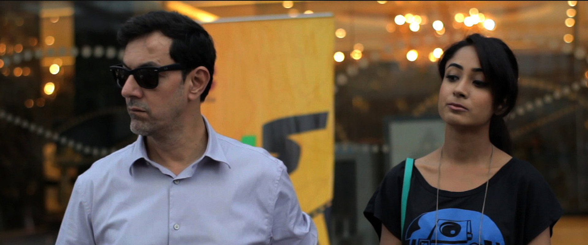 X: Past Is Present backdrop