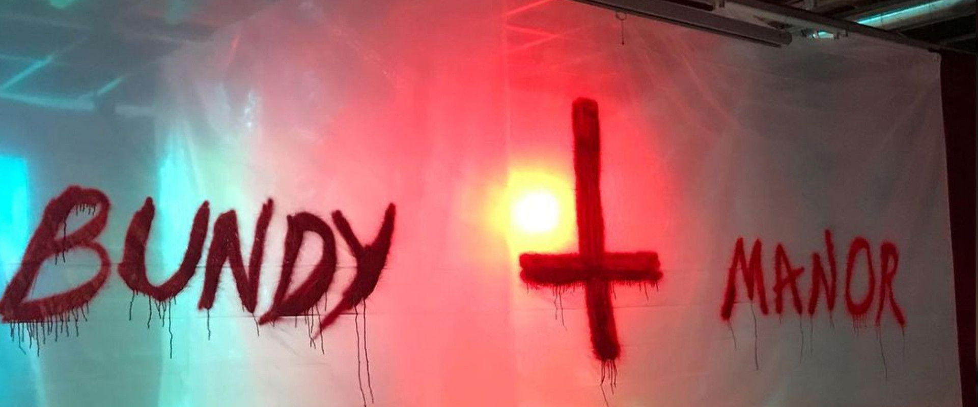 Bundy Manor backdrop