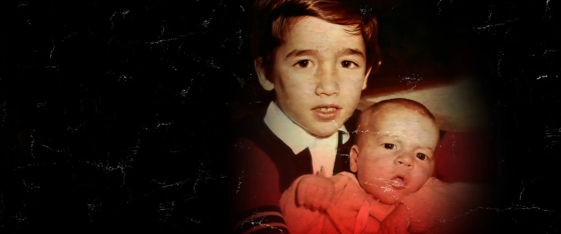 Hermanos, una historia de sangre backdrop