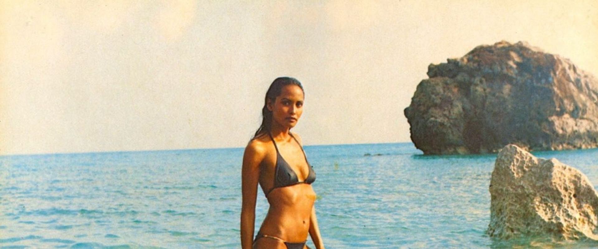 Emmanuelle: Queen of Sados backdrop