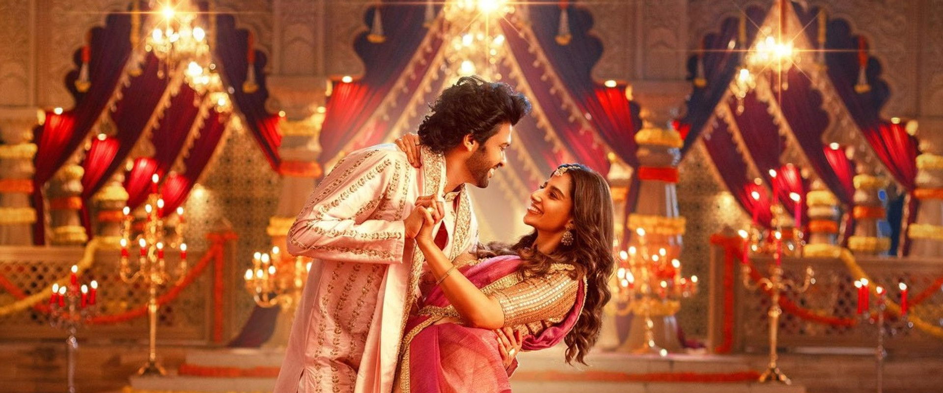 Anaganaga Oka Raju backdrop