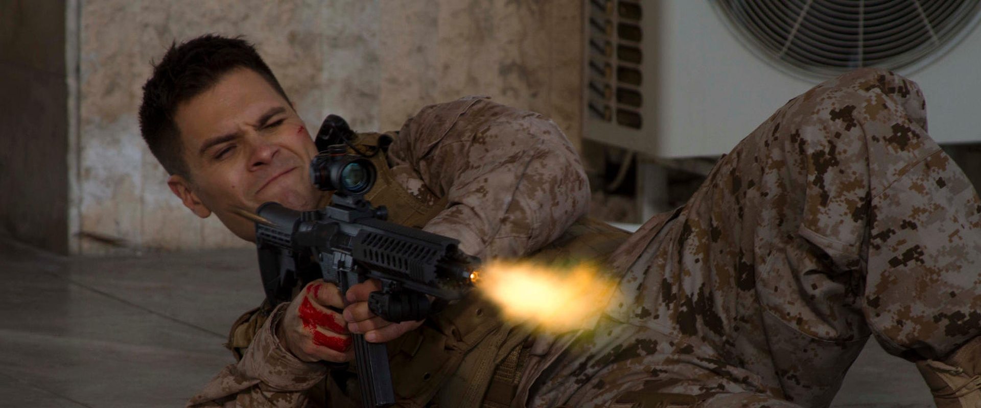 Jarhead 3: The Siege backdrop