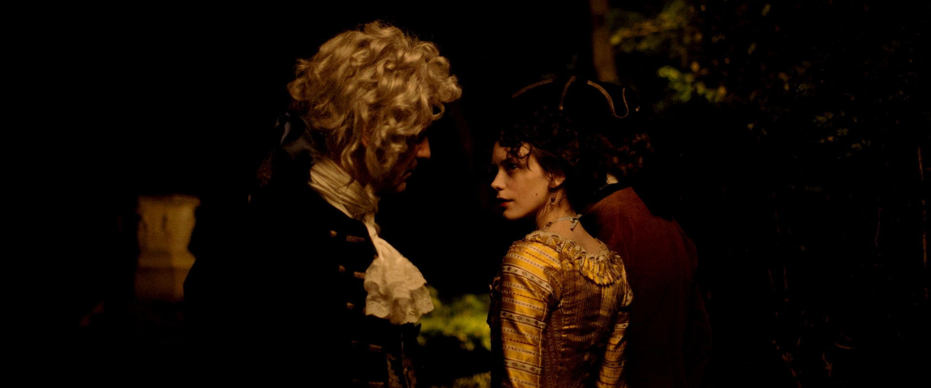 Casanova, Last Love backdrop