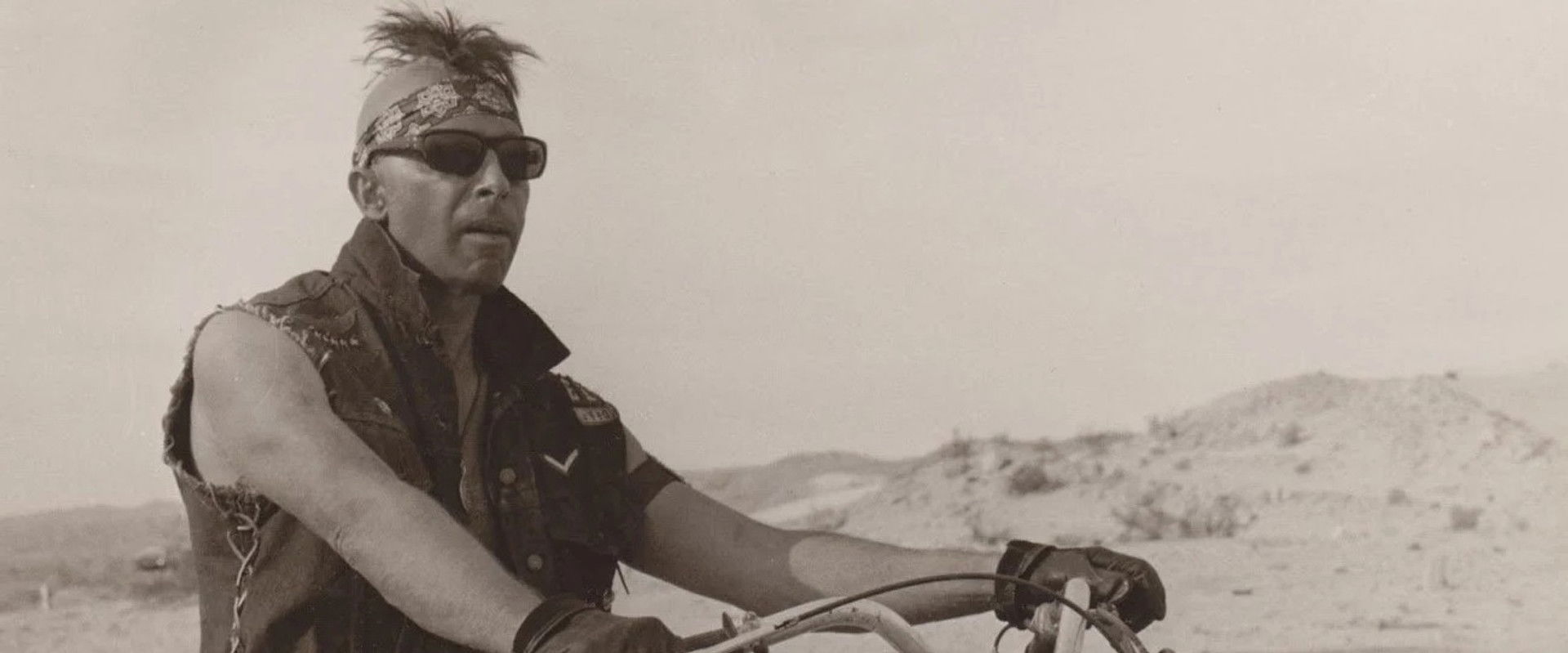 Satan's Sadists backdrop