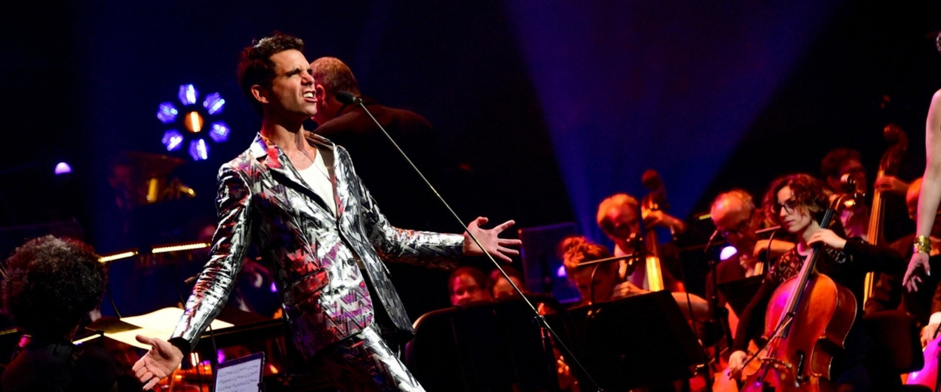 MIKA Philharmonique aux Chorégies d'Orange backdrop