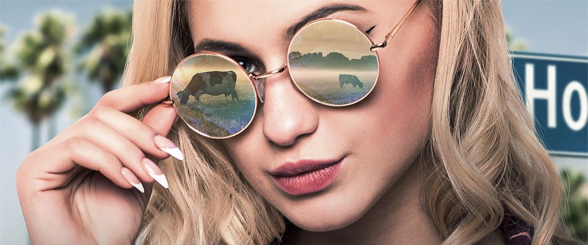 True Confessions of a Hollywood Starlet backdrop