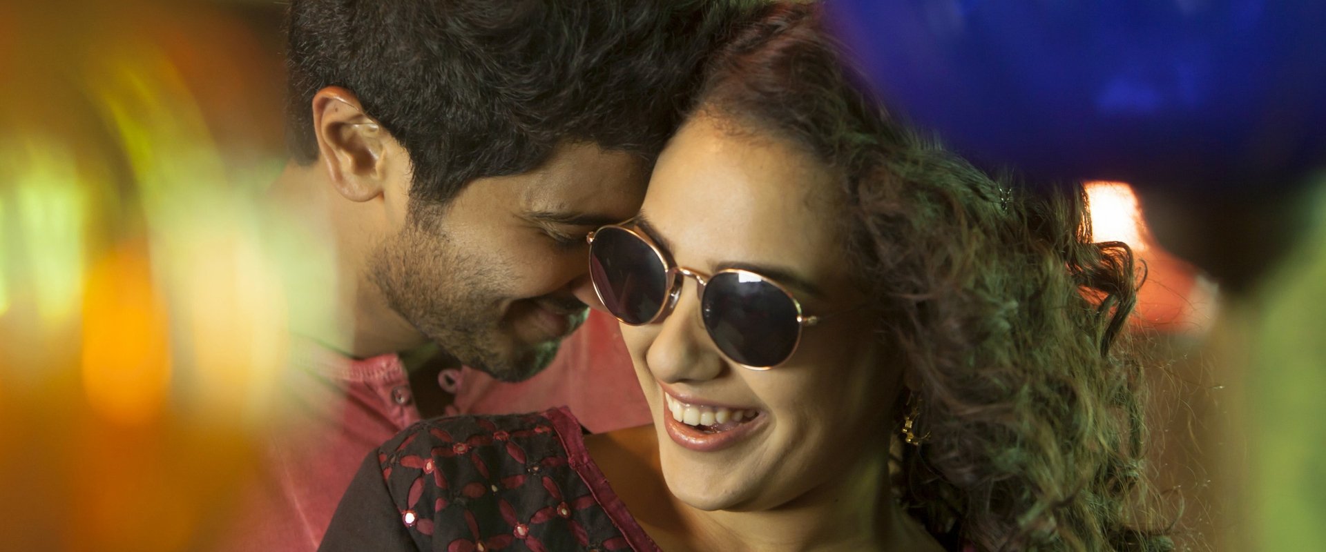 O Kadhal Kanmani backdrop