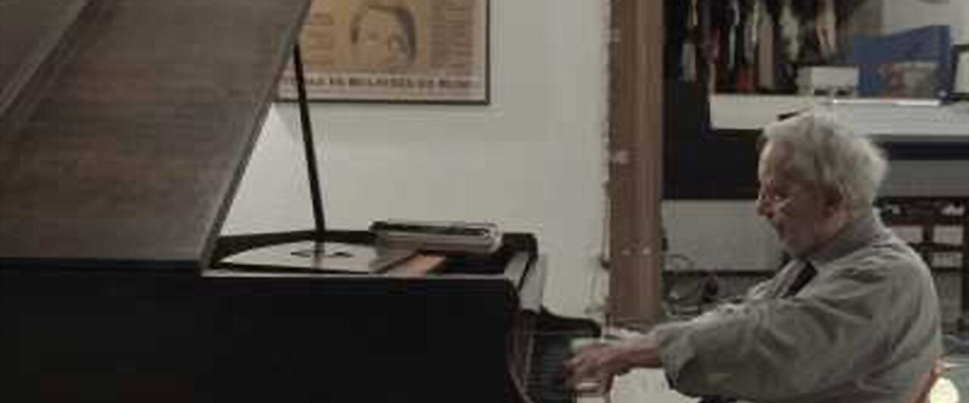 All Paulos in the World - Paulo José backdrop
