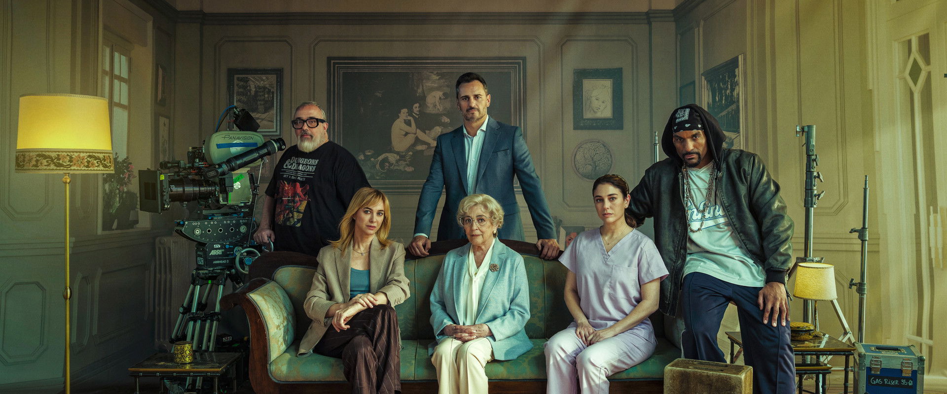 La Cuidadora backdrop