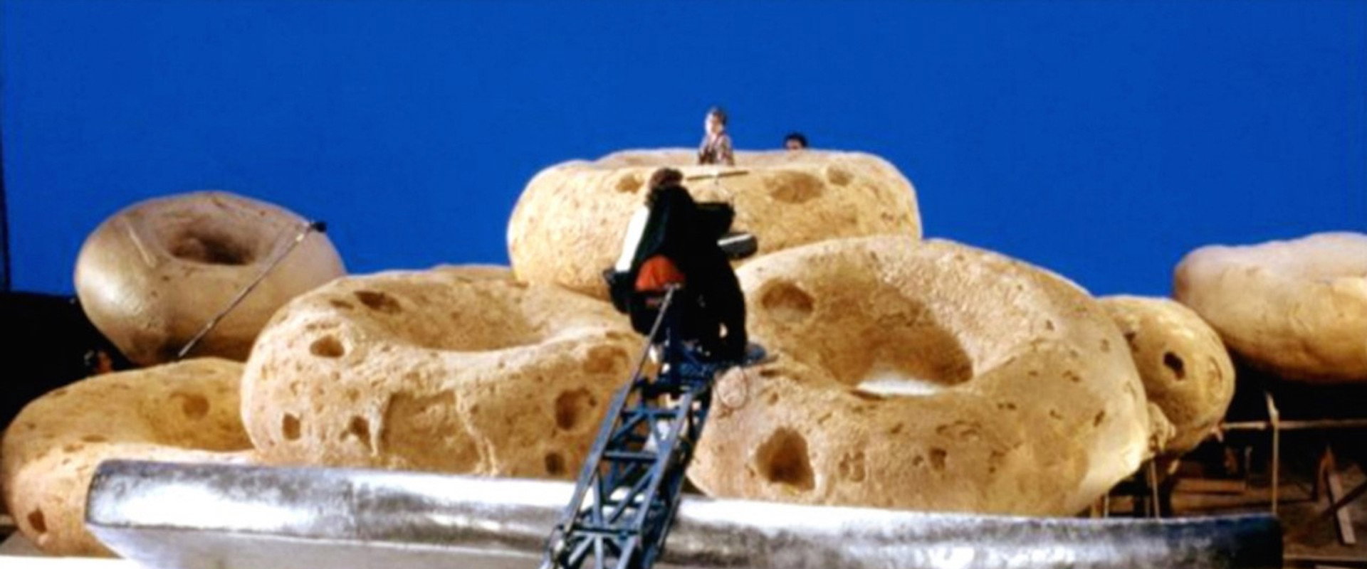 The Making of Honey, I Shrunk the Kids backdrop