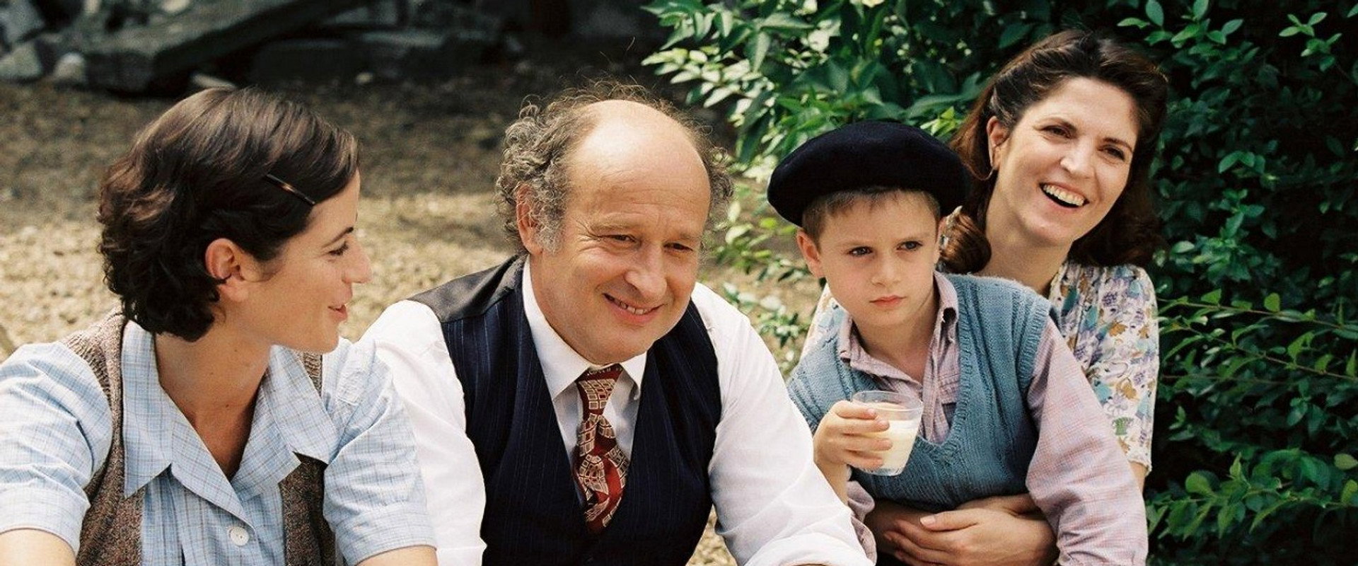 Nina's House backdrop