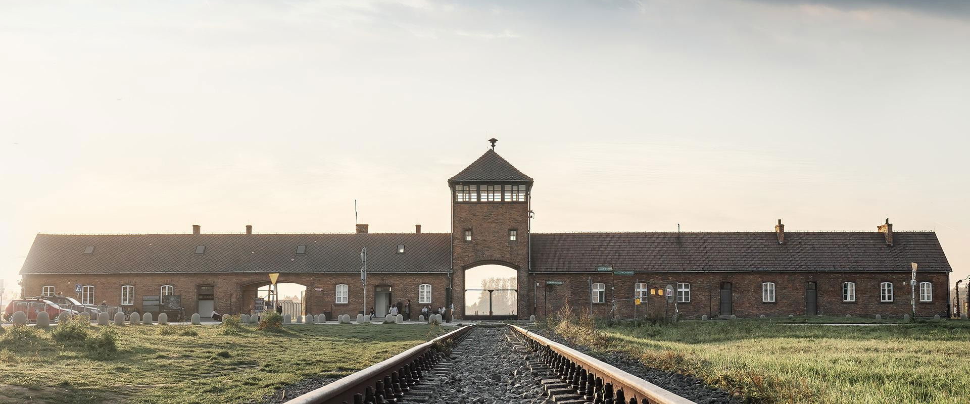 Auschwitz, la machine de mort nazie backdrop