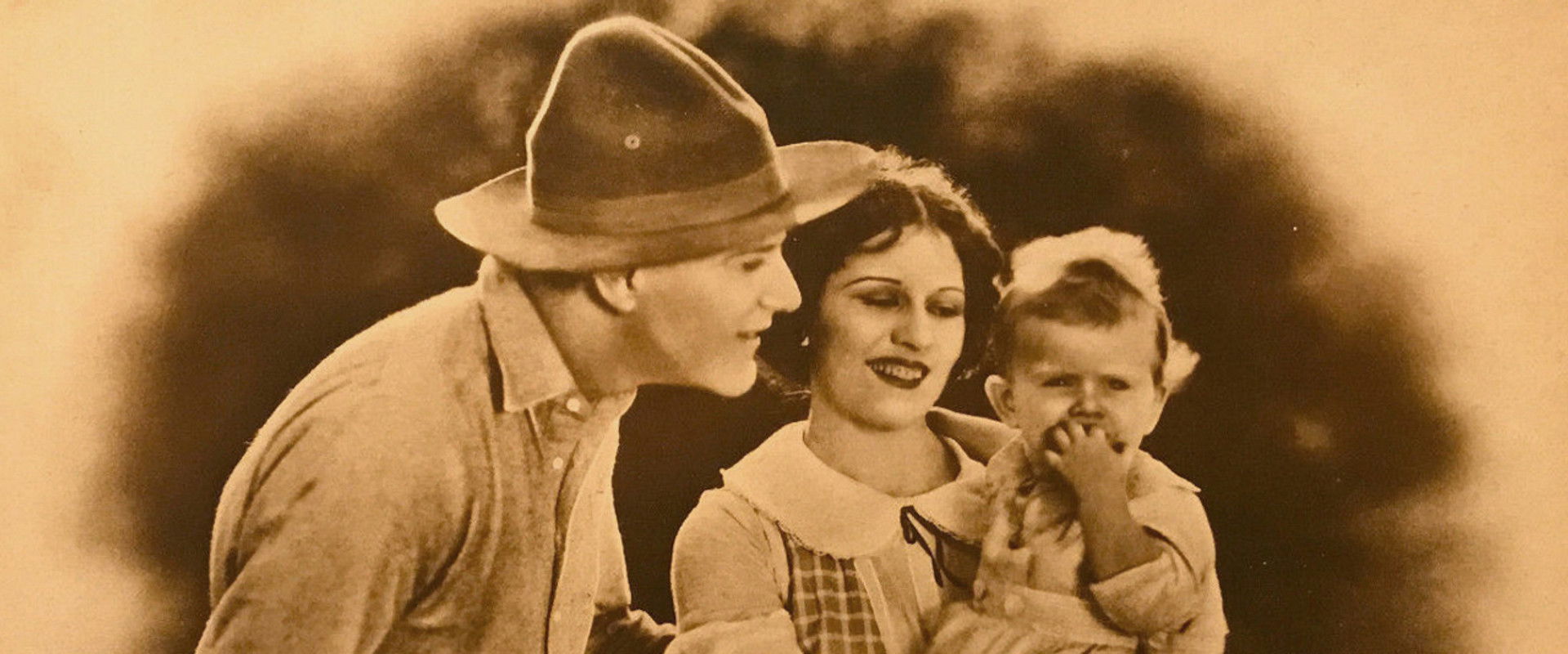 Alias Ladyfingers backdrop