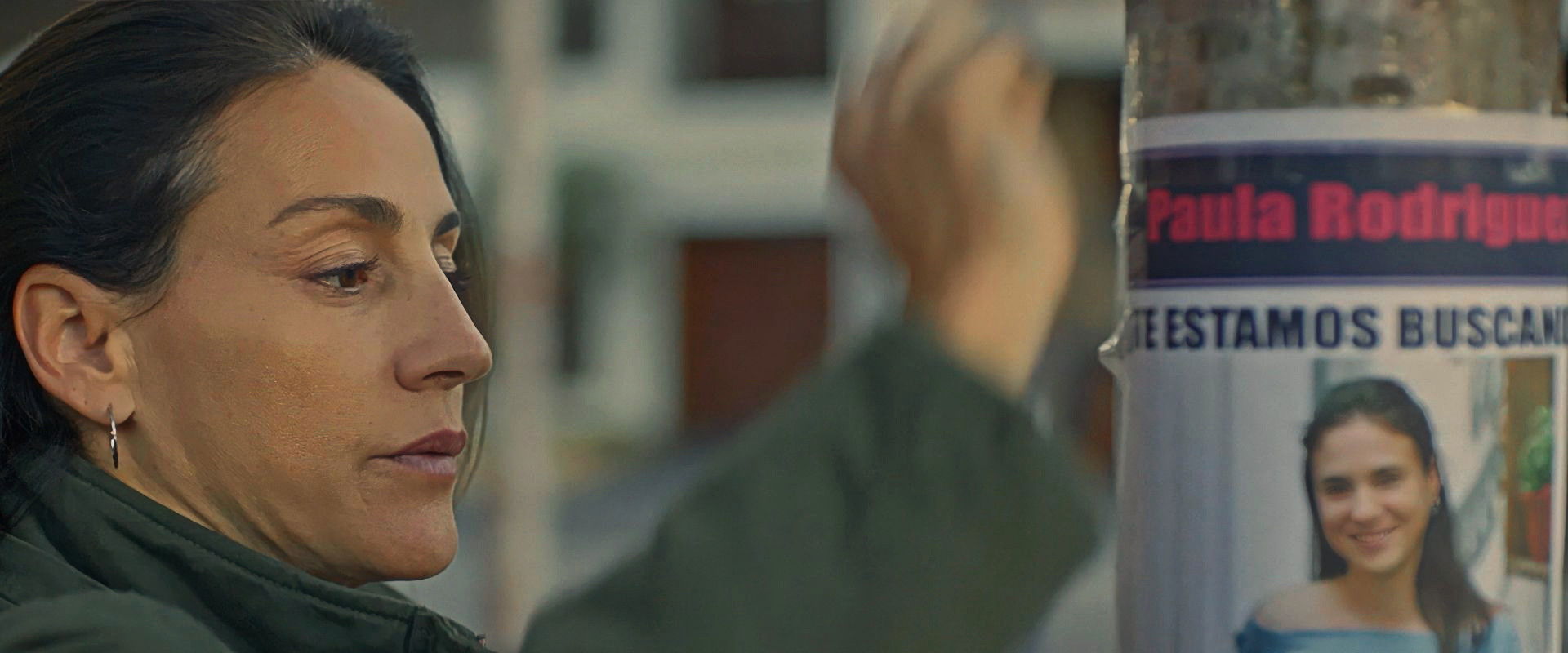 Historias invisibles backdrop