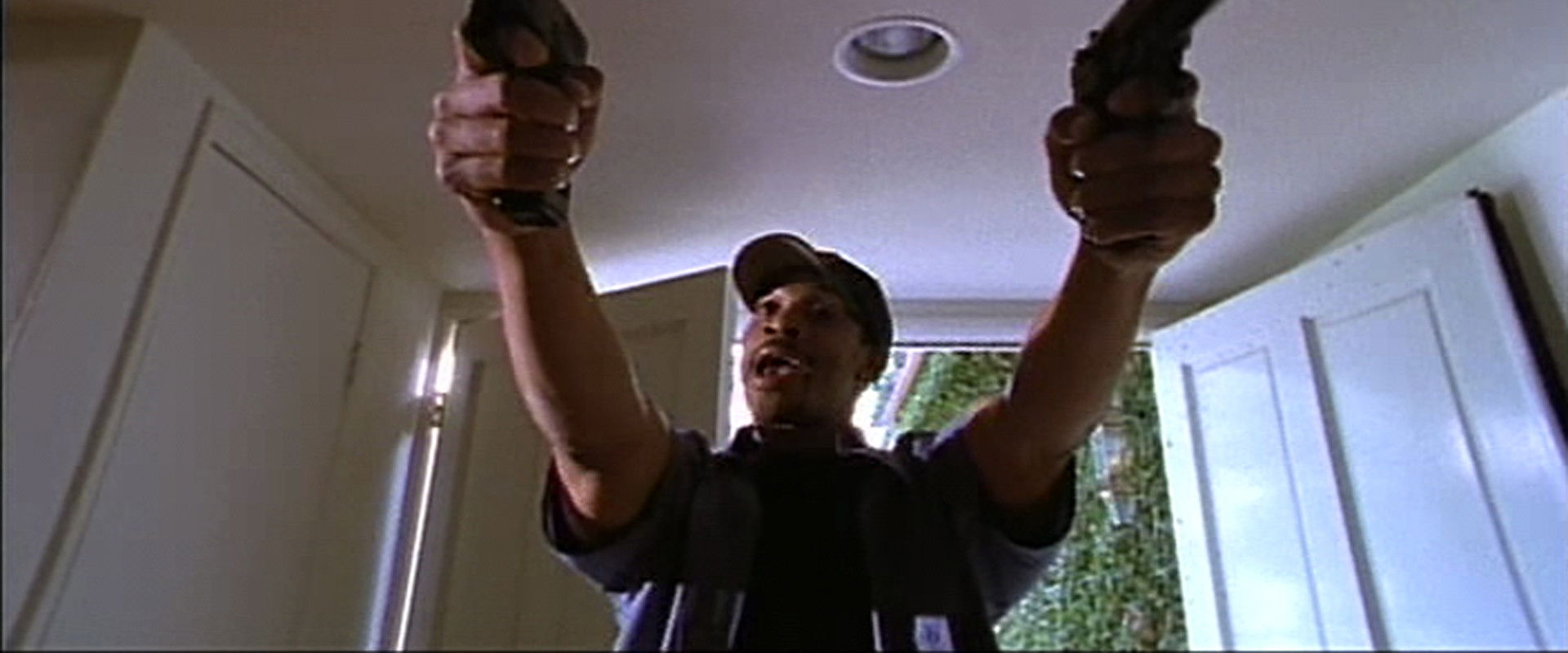 2 G's & a Key backdrop