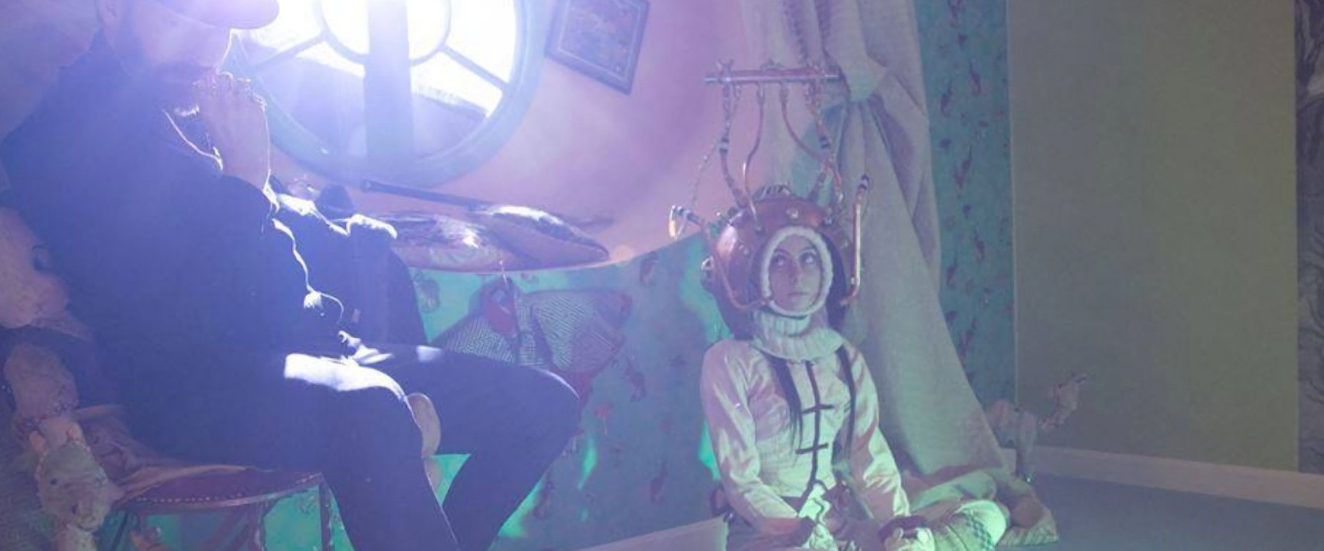 Aimy in a Cage backdrop