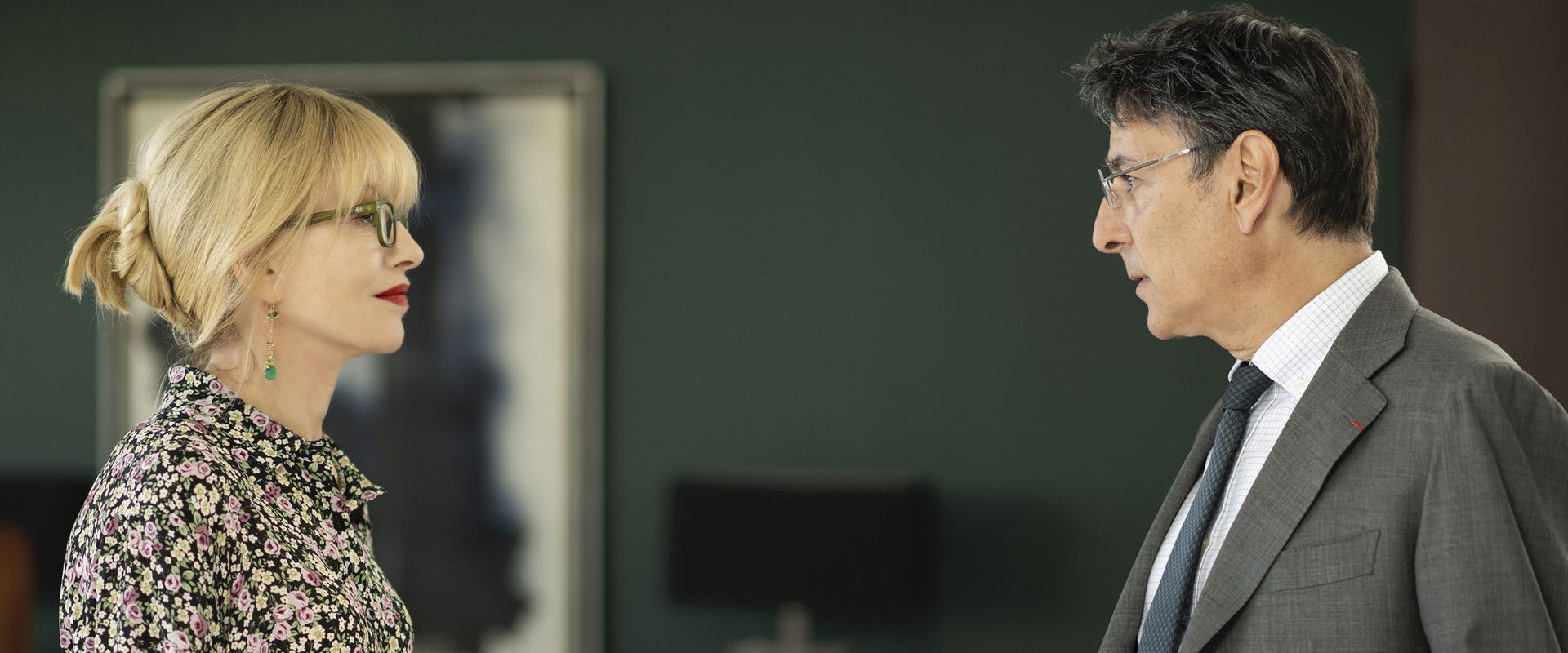 La Syndicaliste backdrop