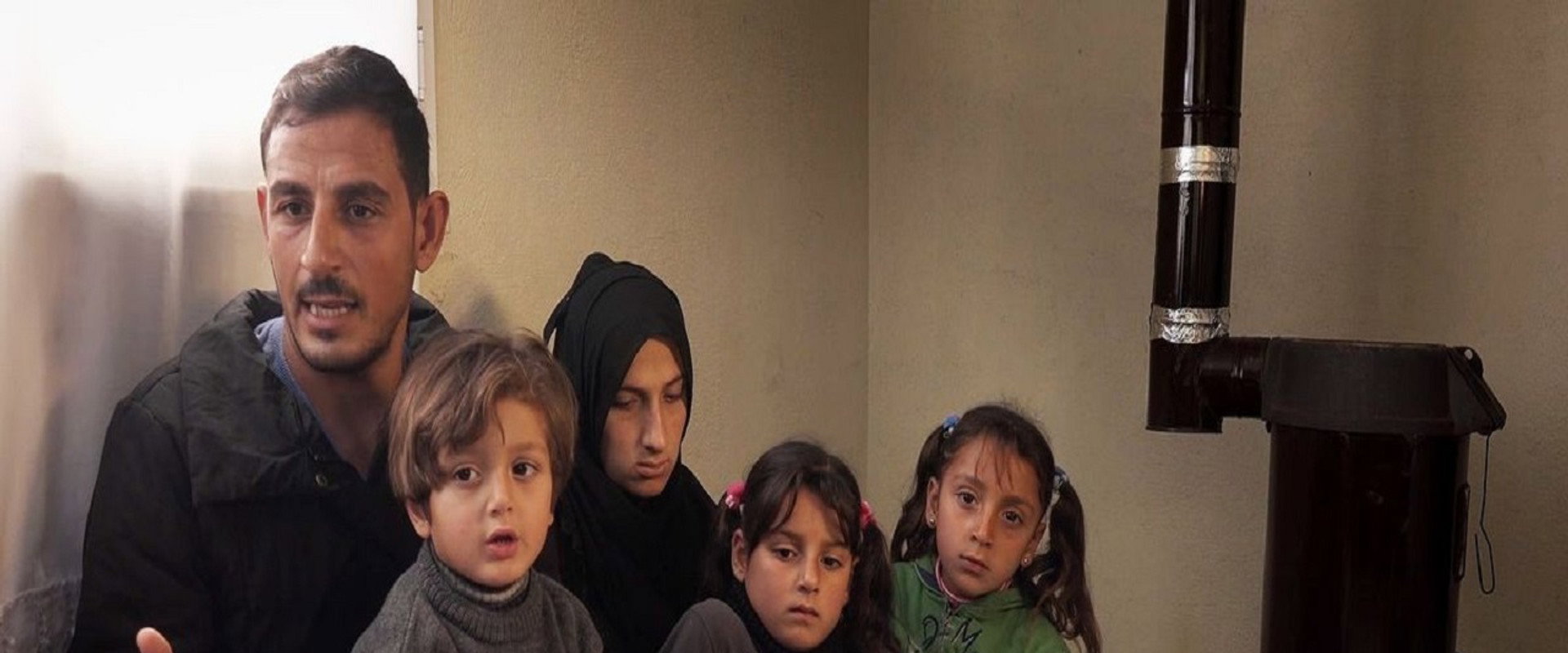 Hell on Earth: The Fall of Syria and the Rise of ISIS backdrop