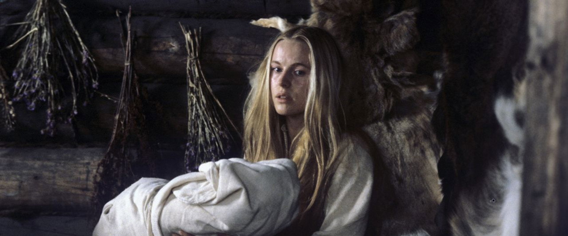 Primary Russia backdrop