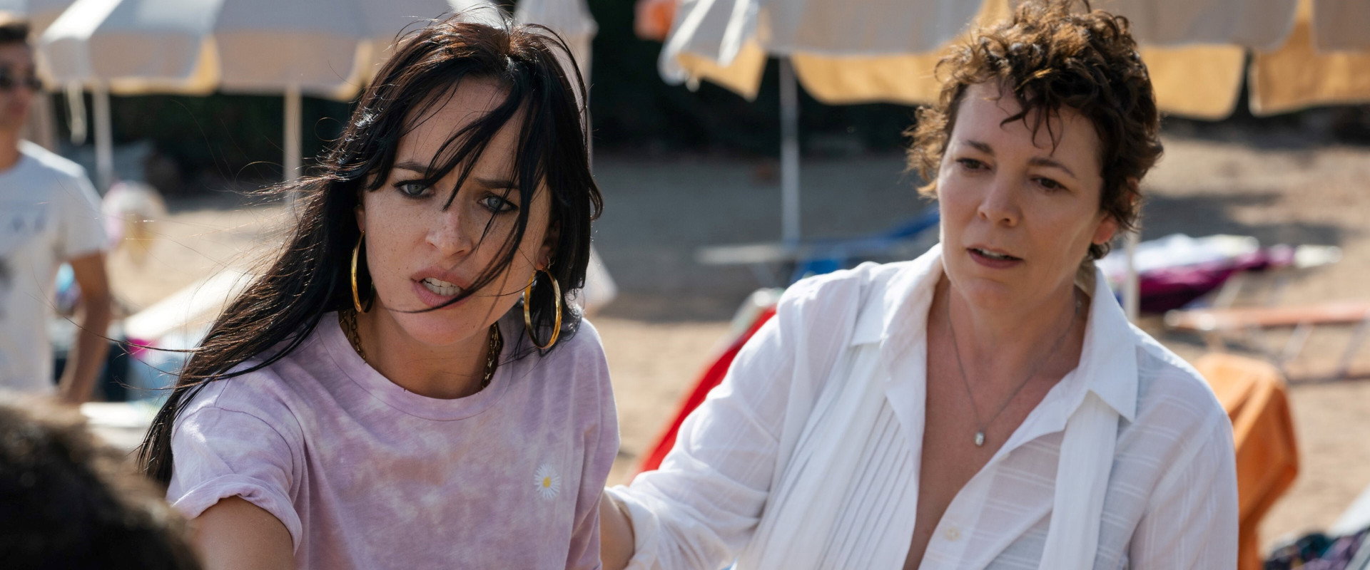 The Lost Daughter backdrop