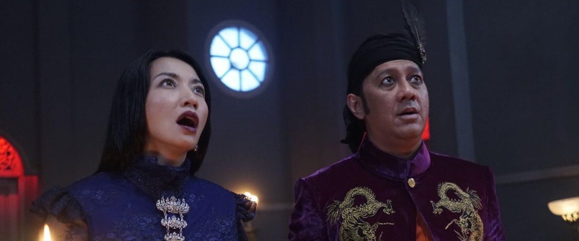 Comic 8 Revolution: Santet K4bin3t backdrop