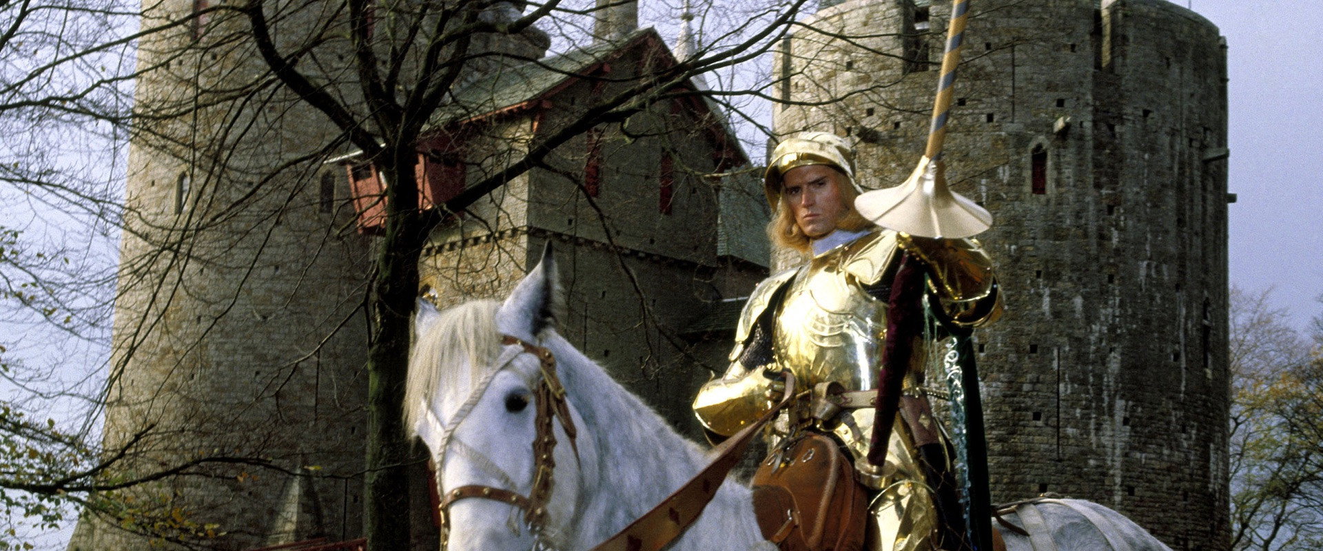 Sword of the Valiant: The Legend of Sir Gawain and the Green Knight backdrop