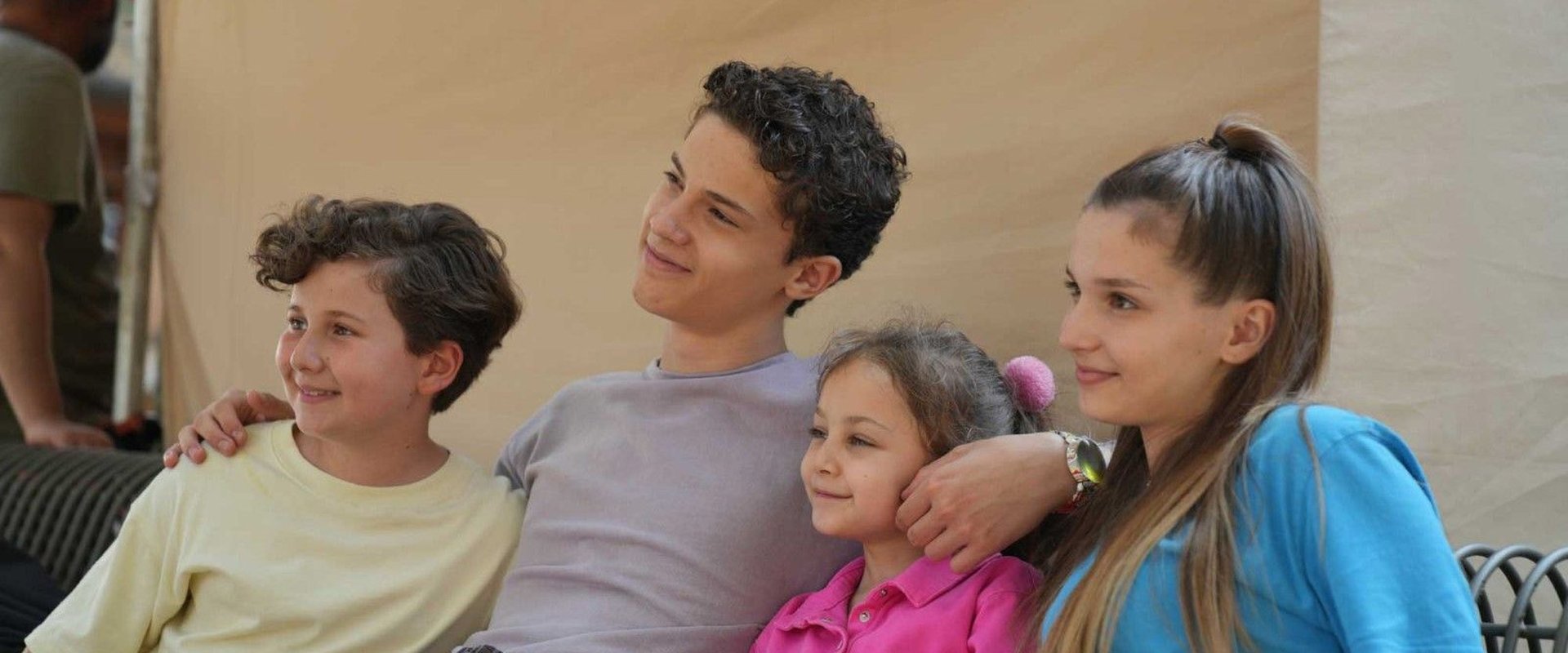 Kardeş Takımı 2 backdrop