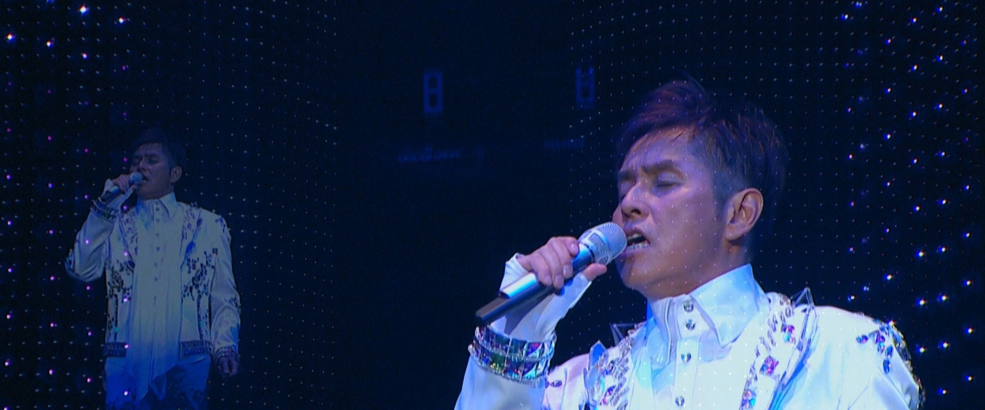 Alan Tam Live In Concert 2010 backdrop
