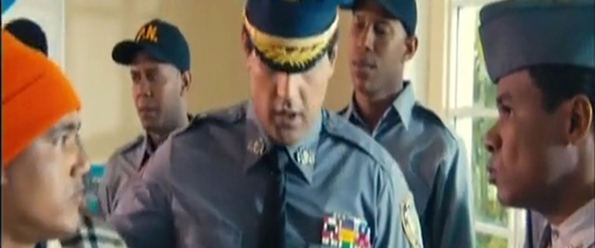 Al Fin y al Cabo backdrop