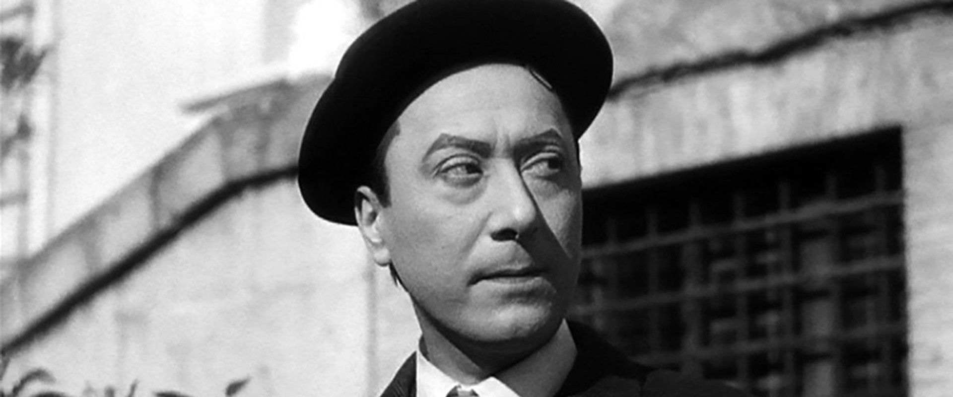 L'innocente Casimiro backdrop