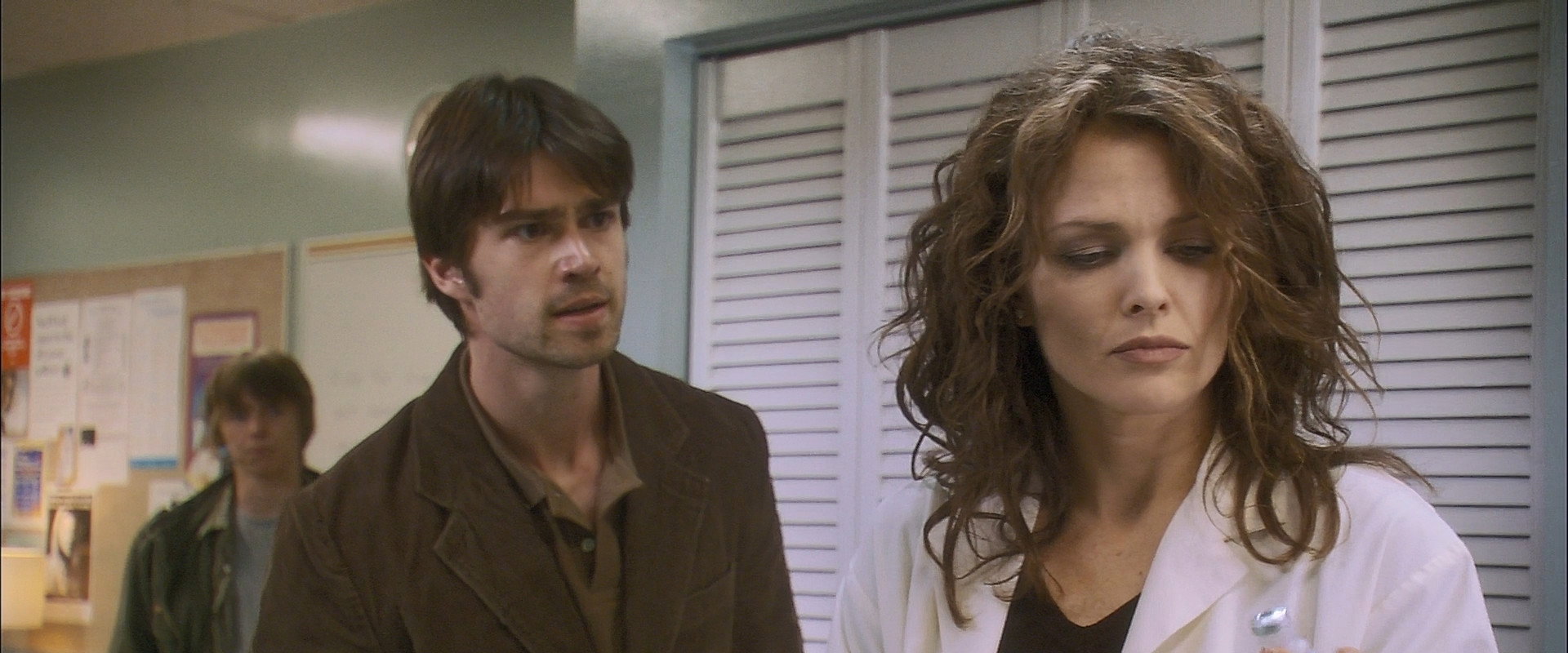 Decoys 2: Alien Seduction backdrop