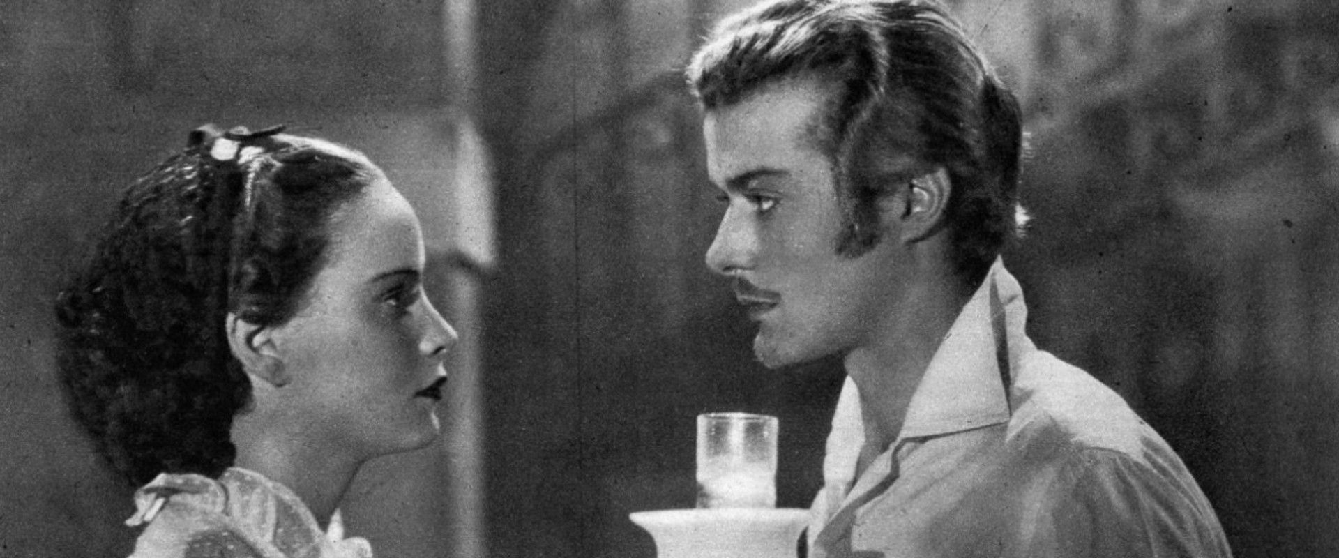 Piccolo mondo antico backdrop