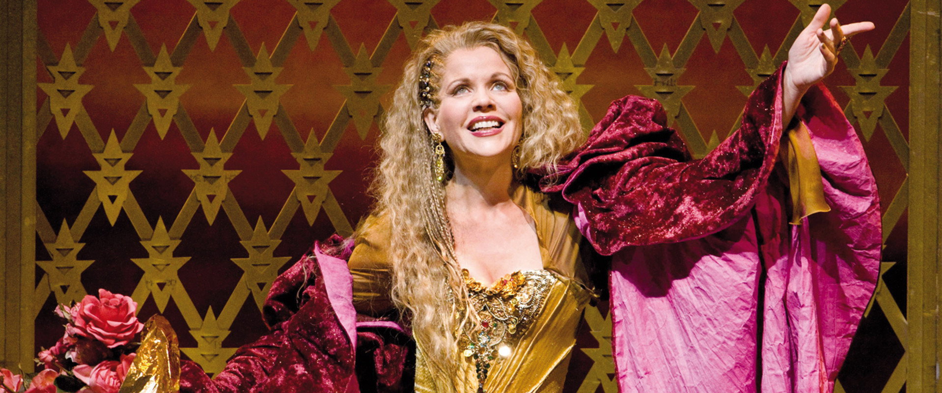 Thaïs - Metropolitan Opera backdrop