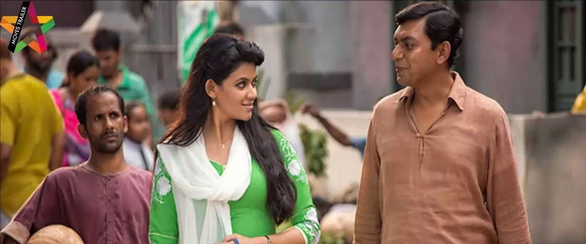 Mirror Game backdrop