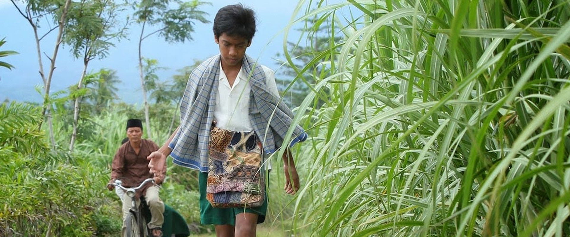 Sepatu Dahlan backdrop