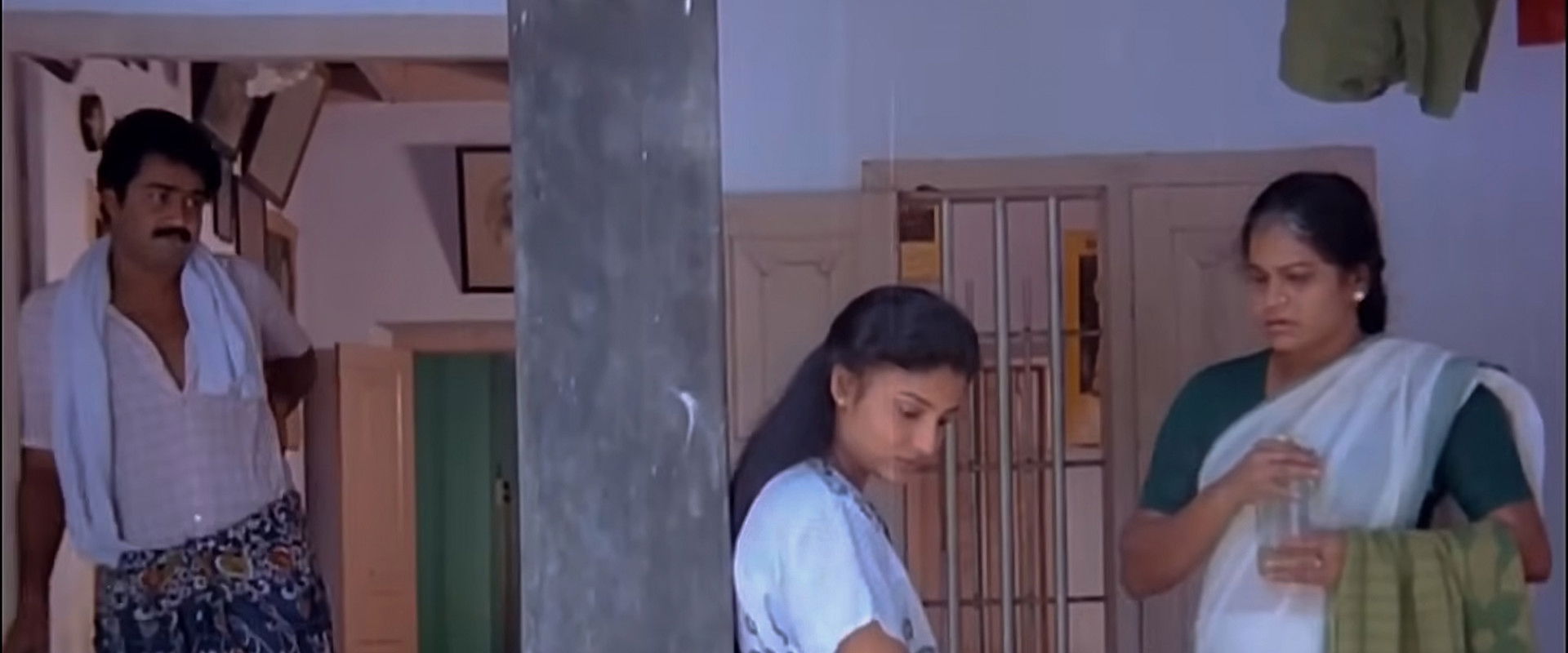 Sanmanassullavarkku Samadhanam backdrop