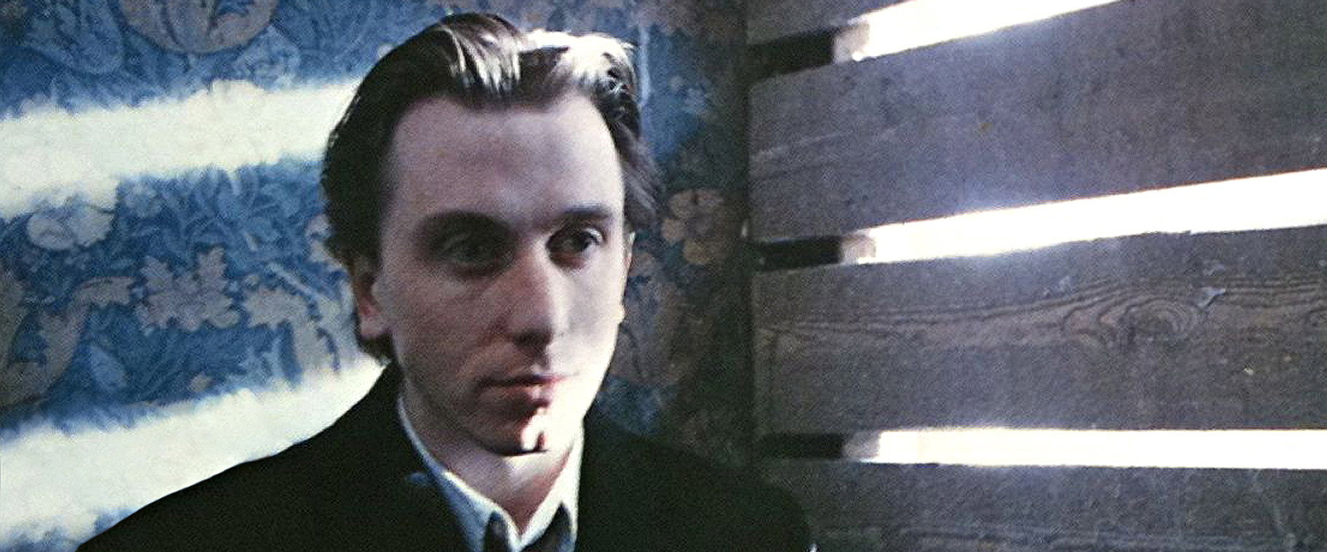 Yellowbacks backdrop