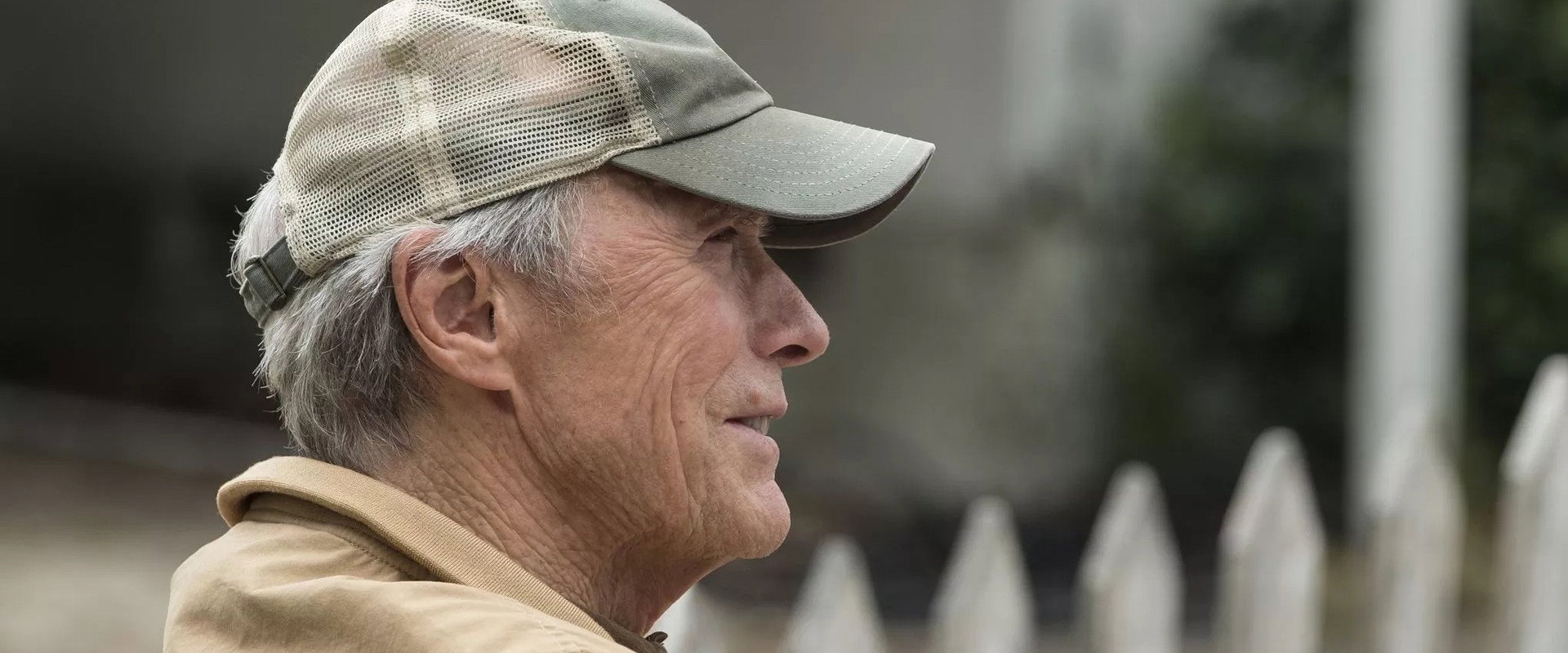 Clint Eastwood: Hollywood Outlaw backdrop