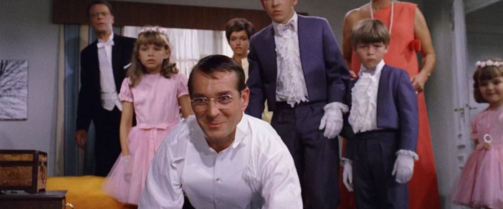 Six Kids and the Honeymooners backdrop