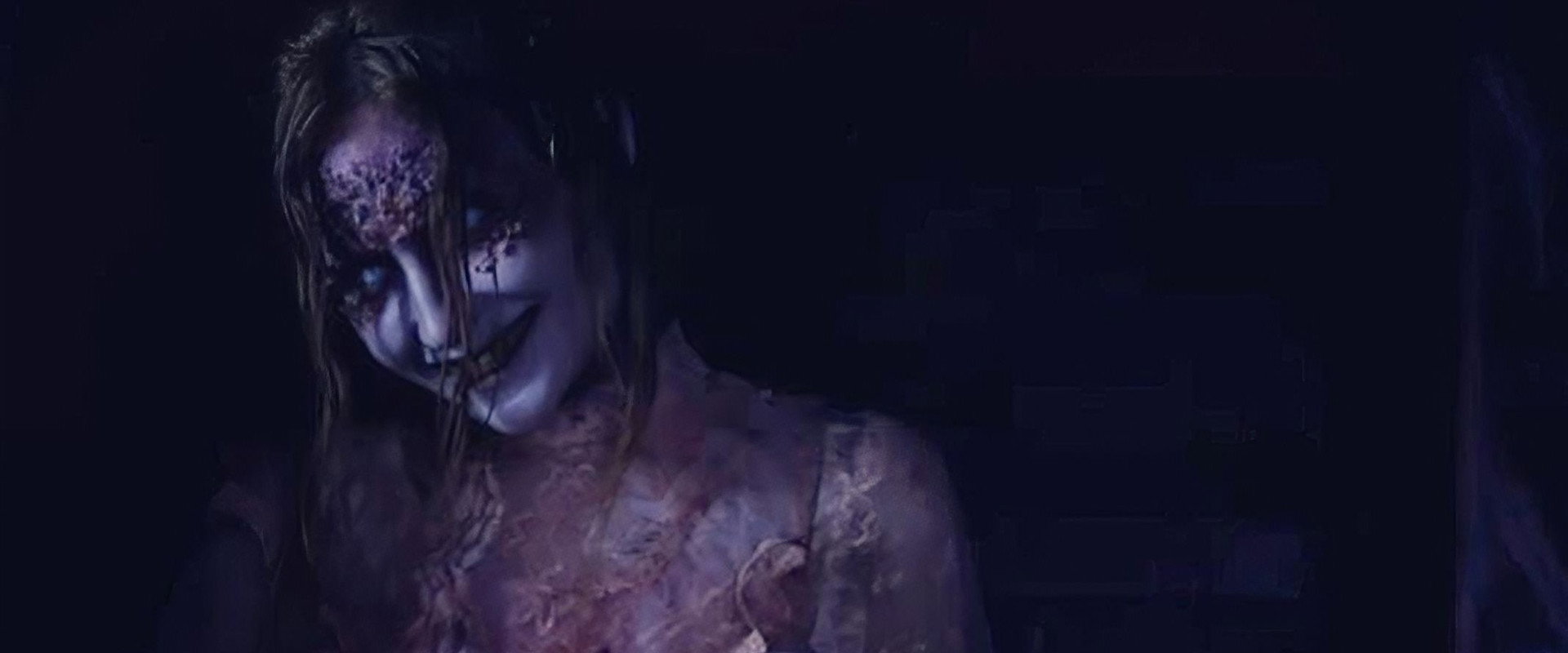 Danur 2: Maddah backdrop