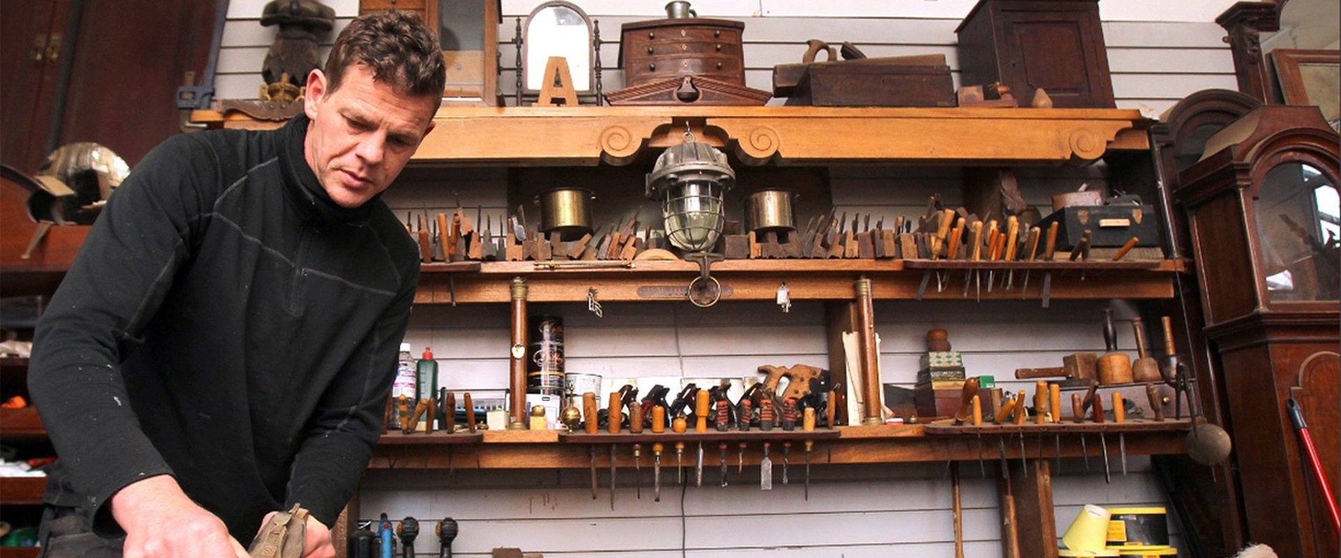 Salvage Hunters: The Restorers