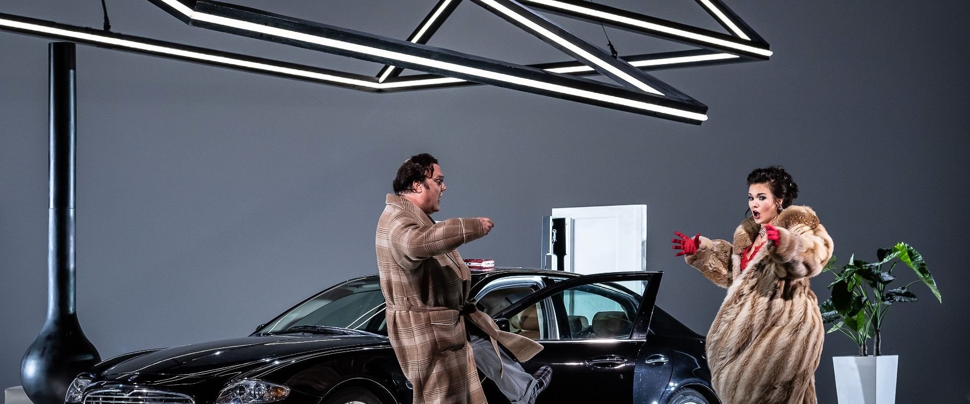Don Pasquale (Royal Opera House) backdrop