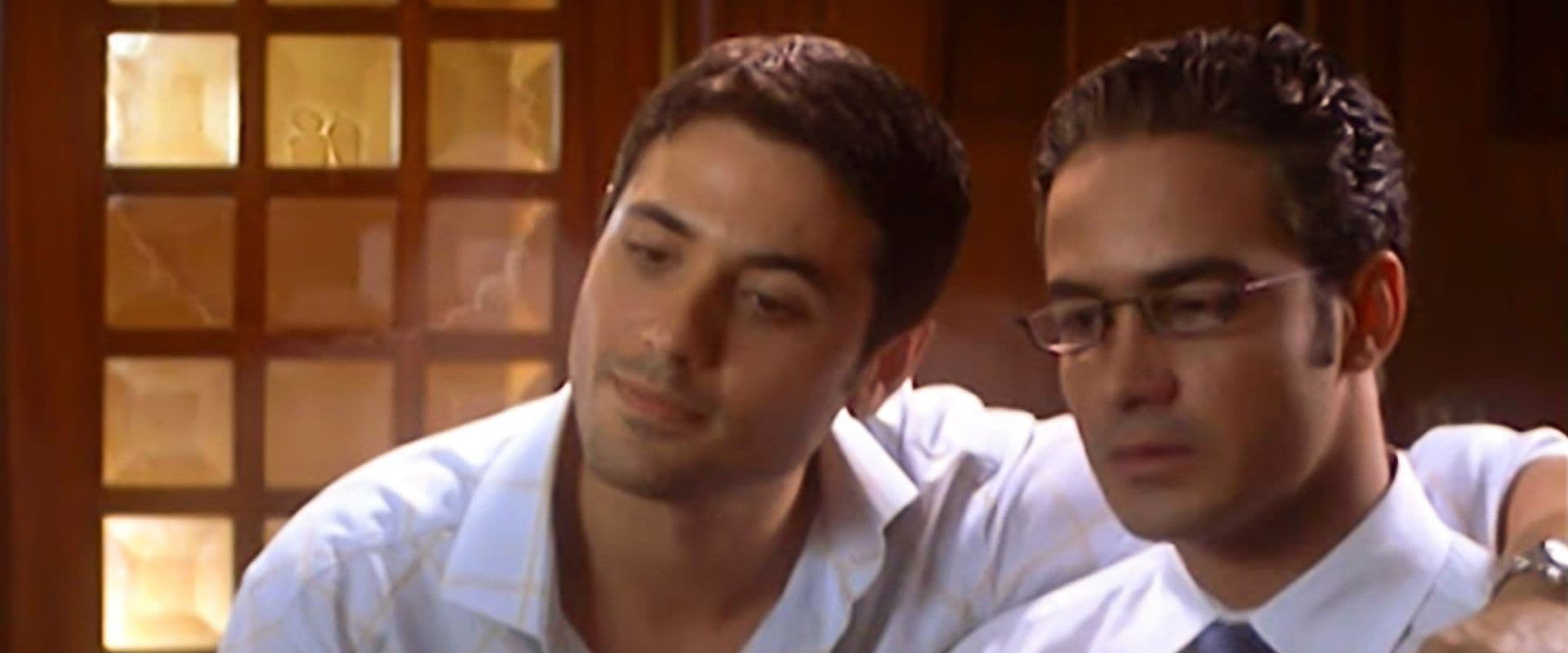 Alexandria, Private backdrop