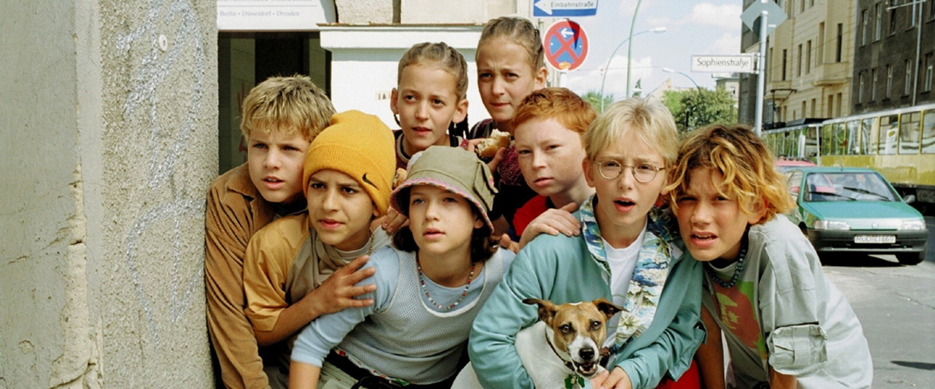 Emil and the Detectives backdrop