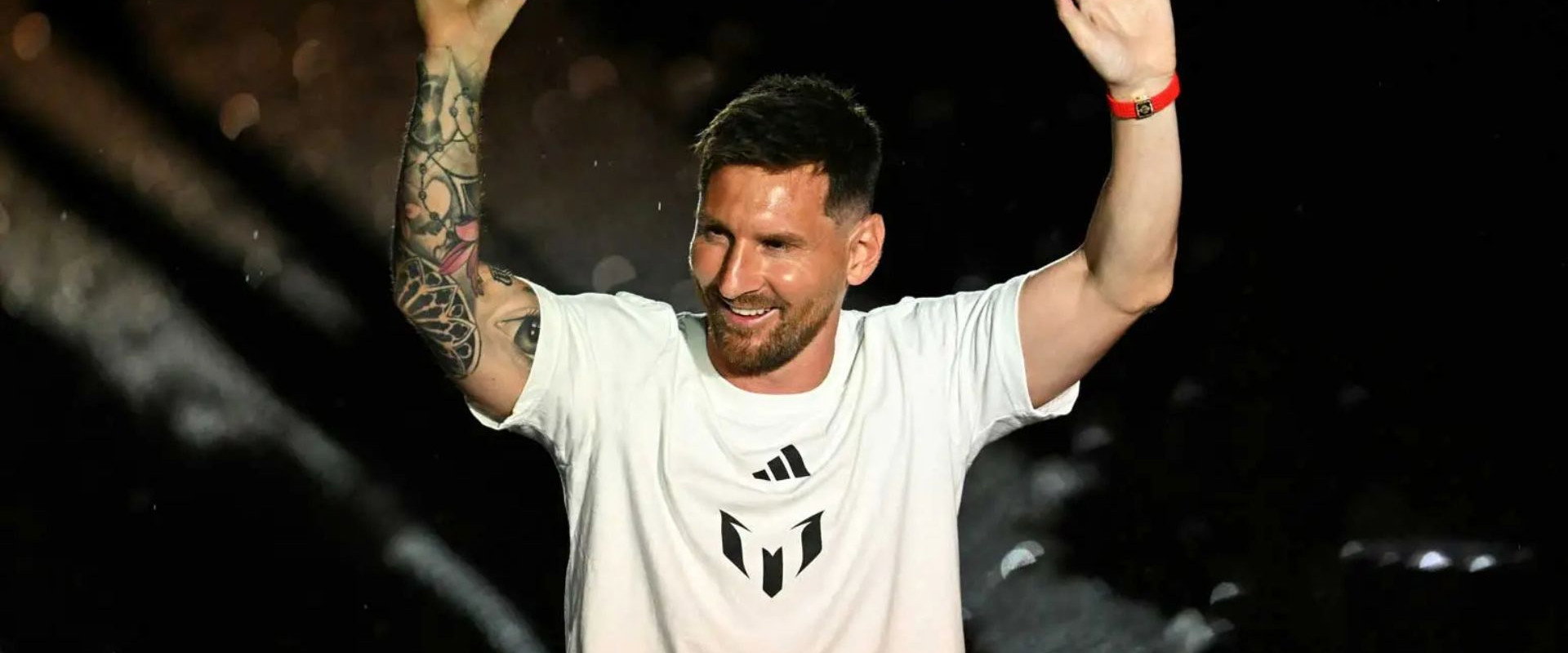 Messi Mania backdrop