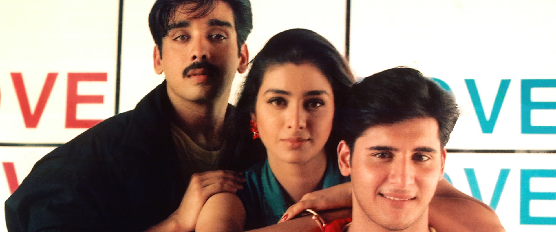 Kadhal Desam backdrop